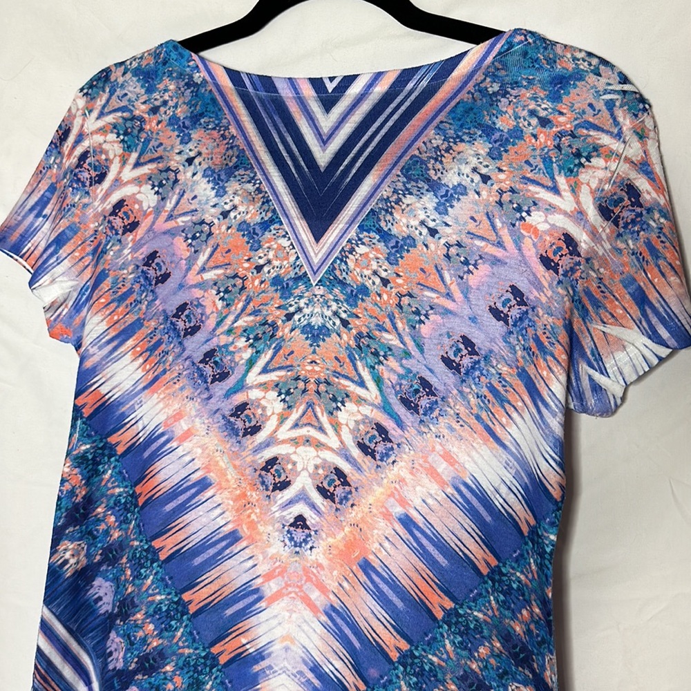 Like New Abstract Print Tee - Picture 4 of 6